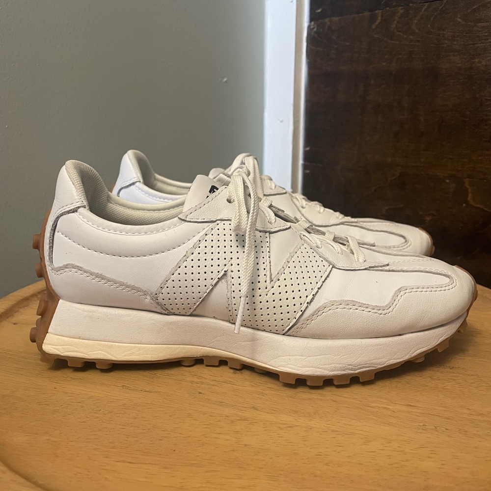 New Balance 327 Leather